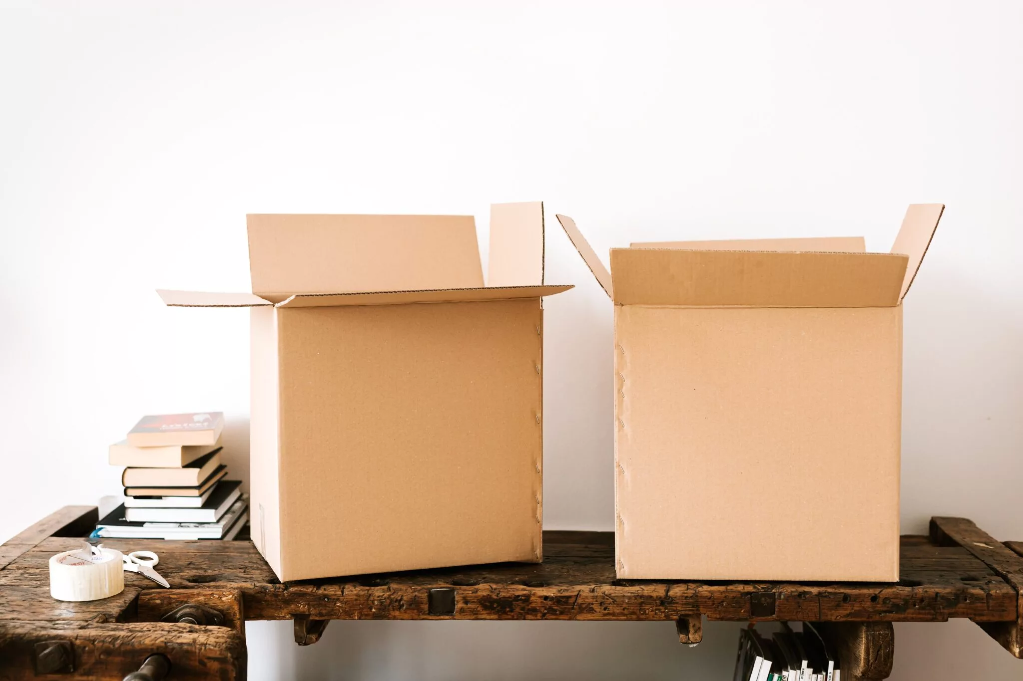 10 Cleaning Hacks for a Stress-Free Move-Out and Move-In Day